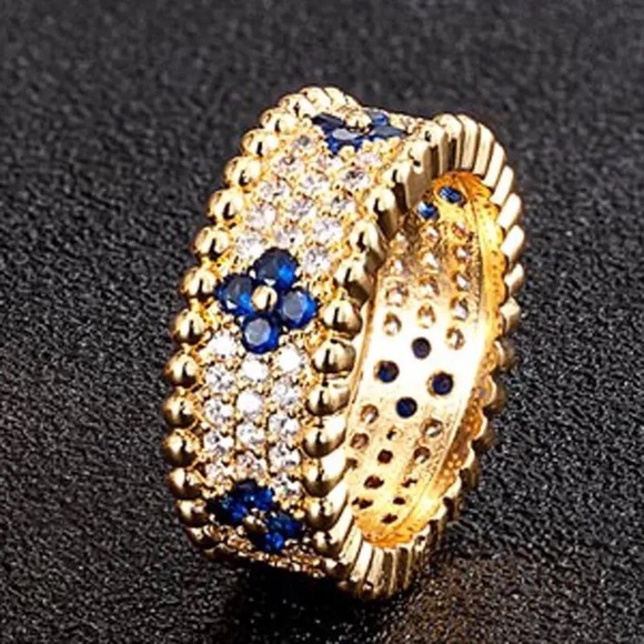 Neiman Marcus Jewelry - 18k Sapphire Venetian Band